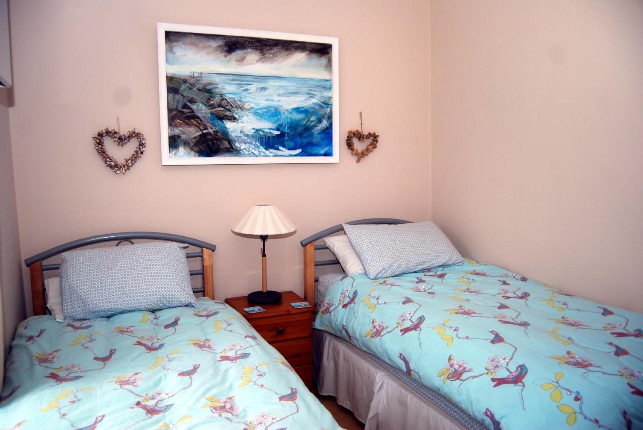 Orsay House Bed & Breakfast Portnahaven ภายนอก รูปภาพ