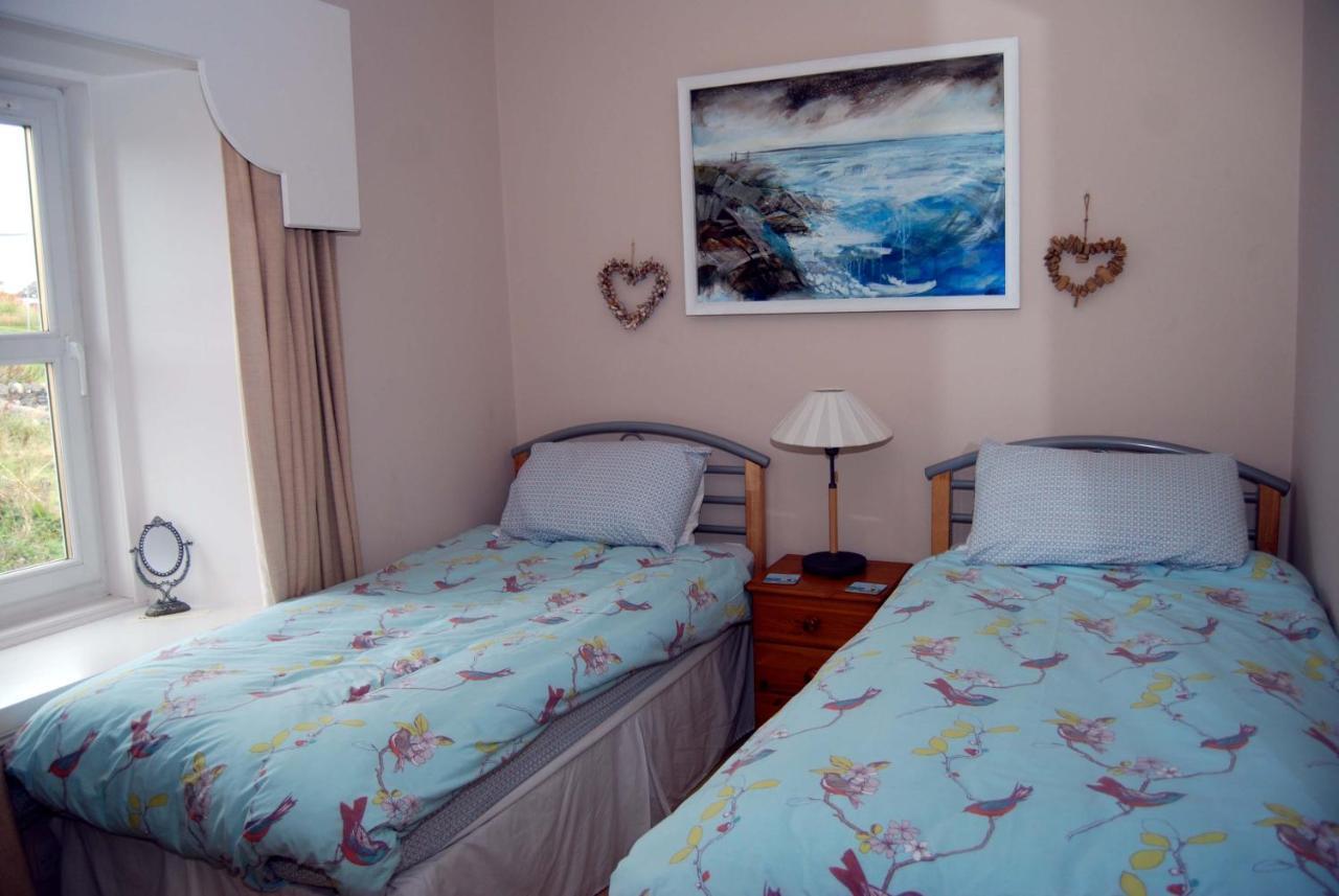 Orsay House Bed & Breakfast Portnahaven ภายนอก รูปภาพ