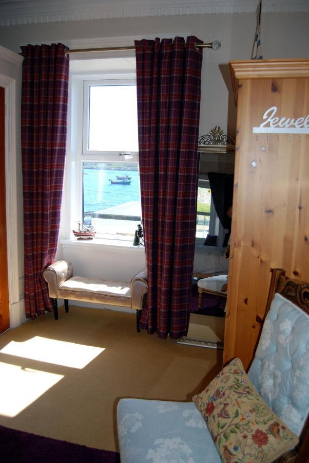 Orsay House Bed & Breakfast Portnahaven ภายนอก รูปภาพ