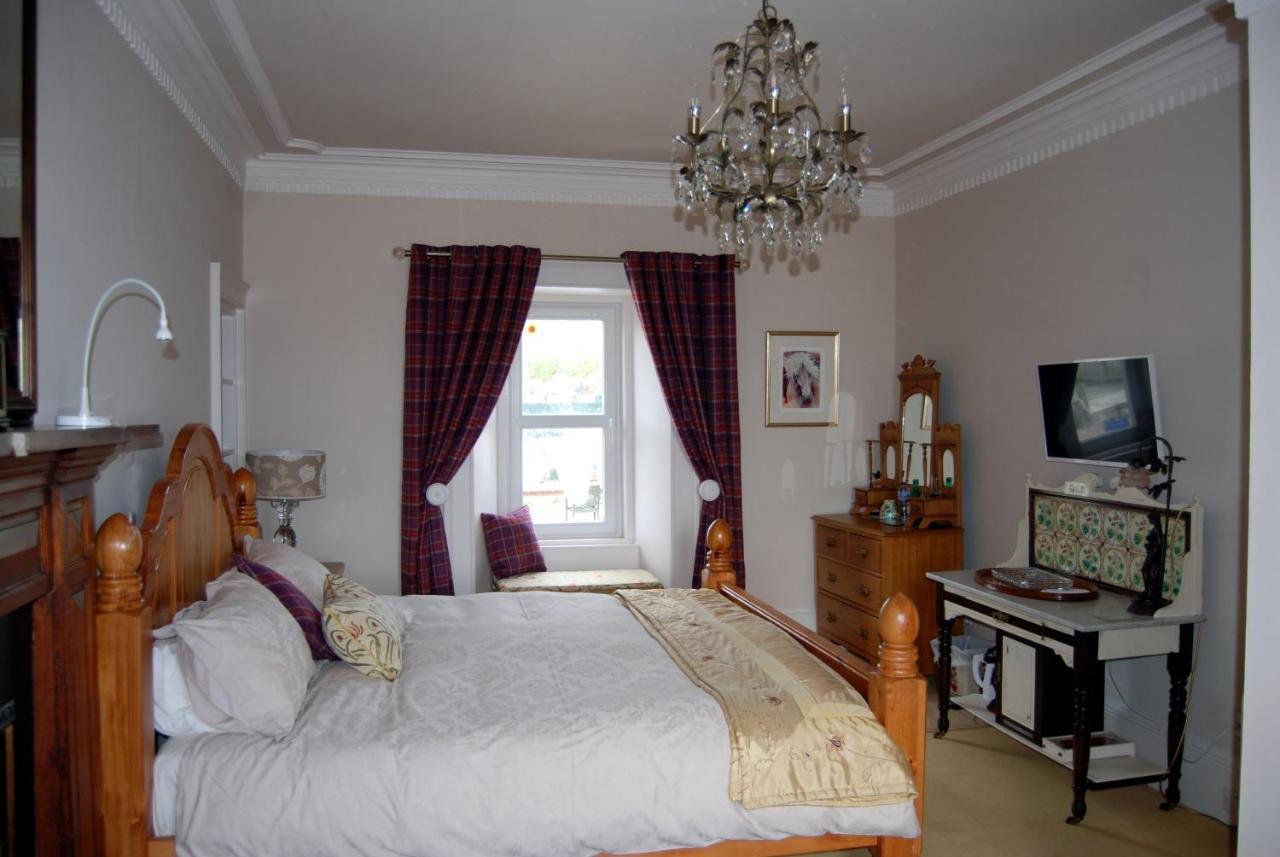 Orsay House Bed & Breakfast Portnahaven ภายนอก รูปภาพ